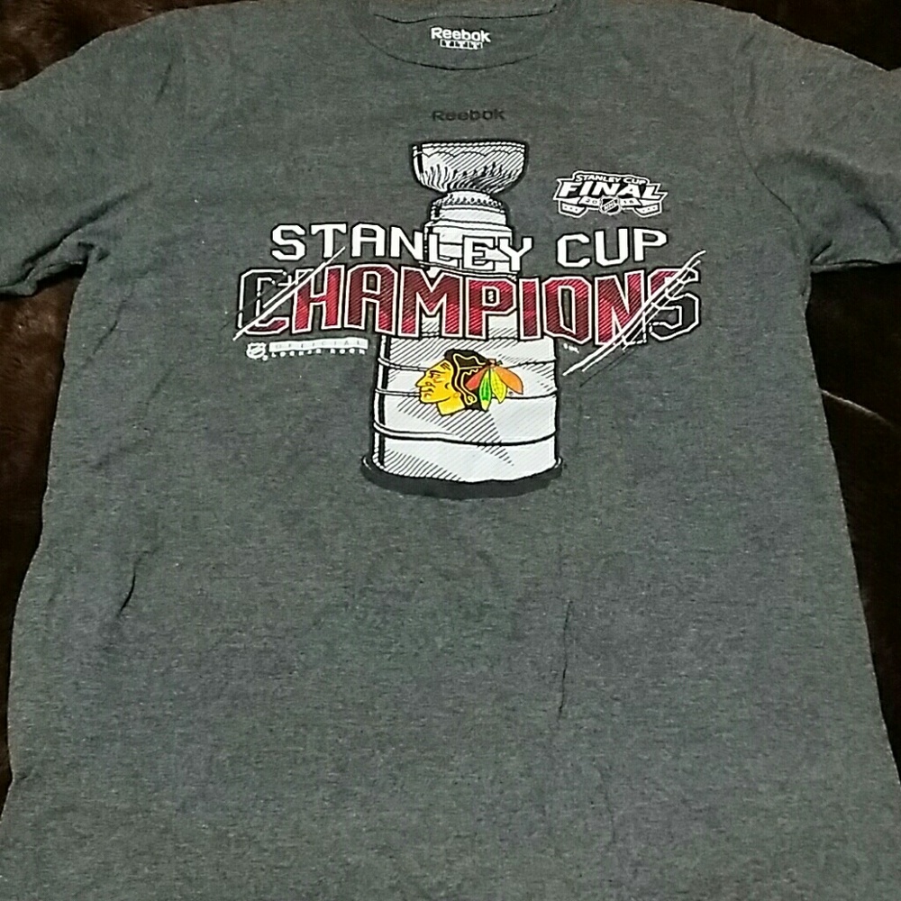 Chicago Blackhawks Reebok shirt